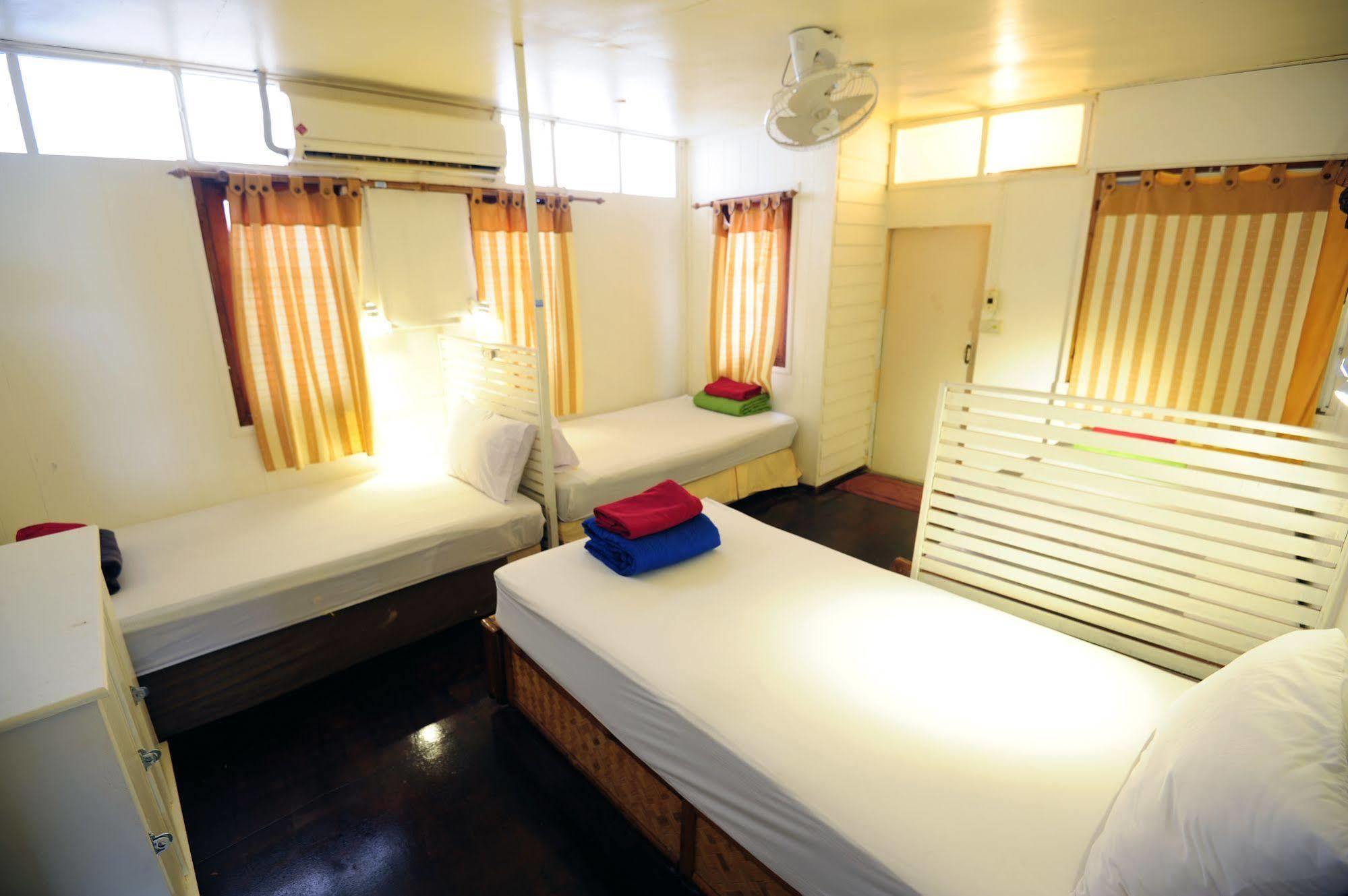 Hostel Pp October House Phi Phi Don Exteriér fotografie